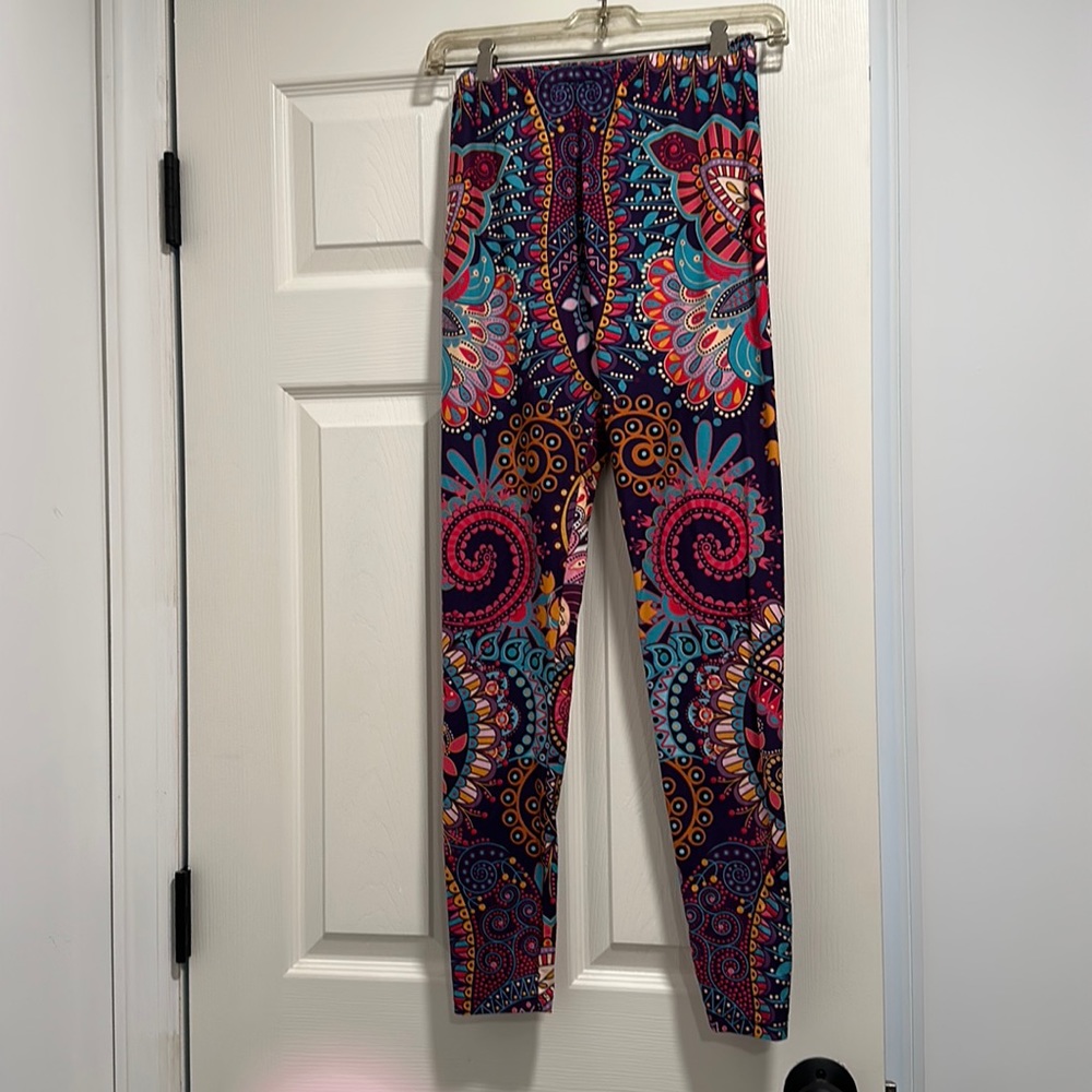 Flower Patterned Leggings, Ankle Length Size S